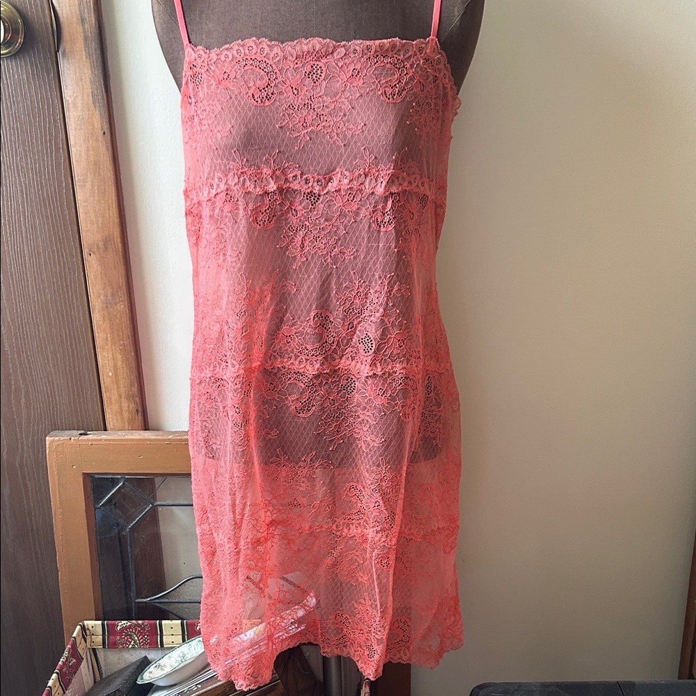 Elegant Coral Lace Chemise Natori